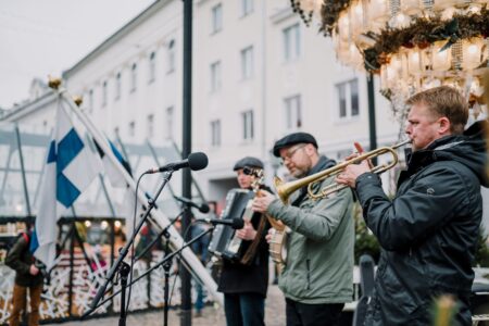 Soome 104. iseseisvuspäeva tähistatakse Tartu Raekoja platsil